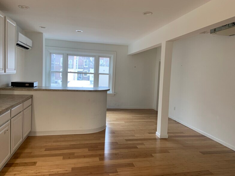 6170 Delmar Blvd, Saint Louis, MO à louer - Photo intérieure – Image 3 sur 4