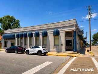 Plus de détails pour 218 E Main St, Humble, TX - Bureau à vendre