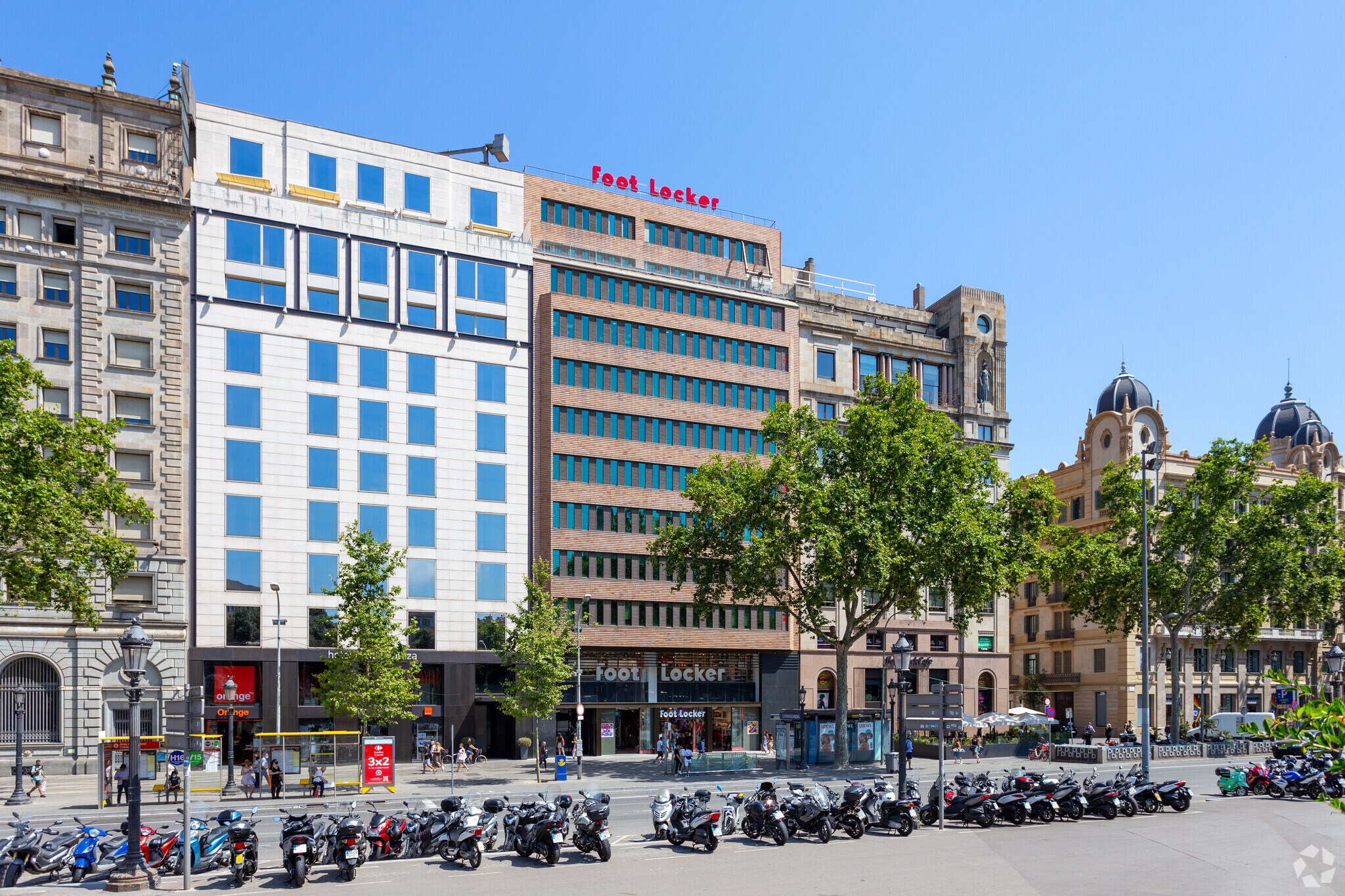 Bureau dans Barcelone, Barcelona à louer Photo de l’immeuble– Image 1 sur 2
