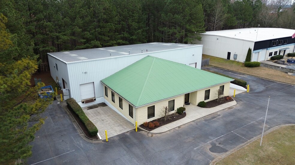 4240 Trotters Way, Alpharetta, GA à louer - Photo de l’immeuble – Image 2 sur 7