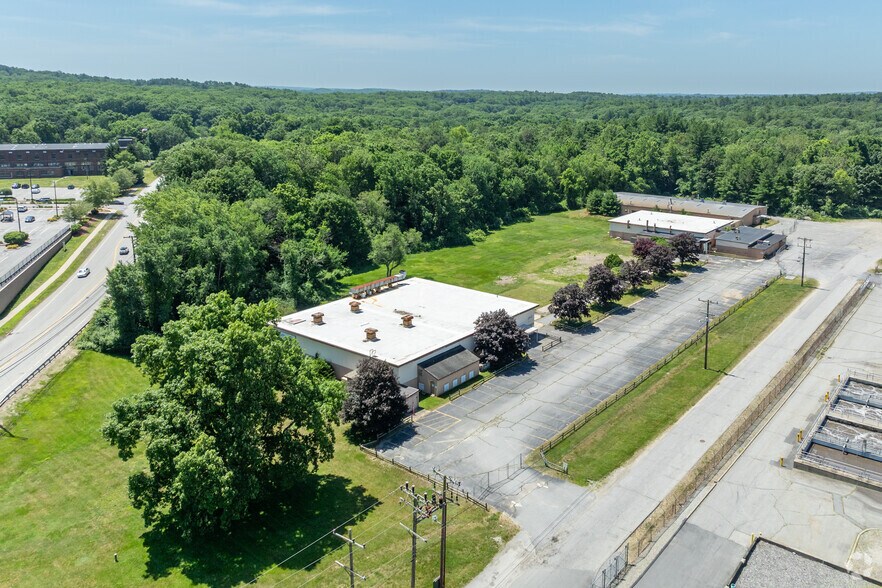 39 Wauregan Rd, Killingly, CT à vendre - Aérien – Image 3 sur 4