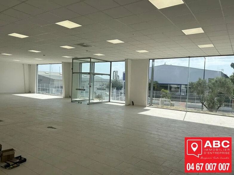 Local commercial dans Béziers à louer - Photo de l’immeuble – Image 1 sur 8