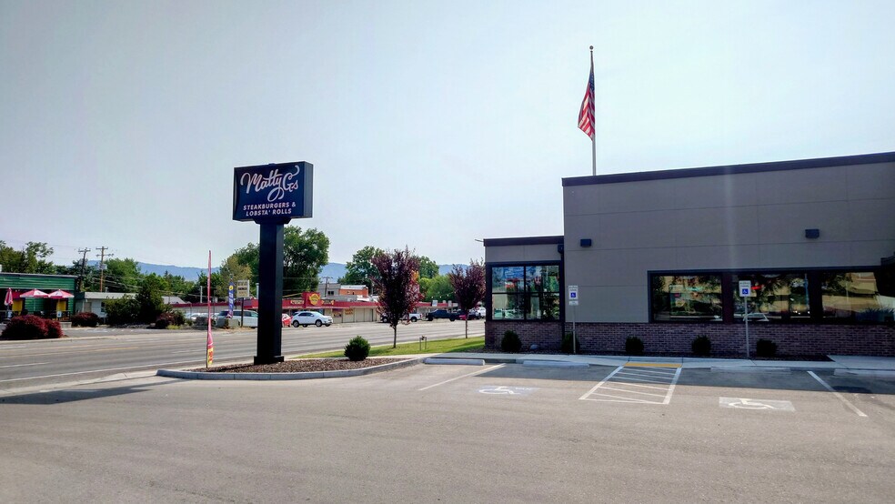 6565 W Fairview Ave, Boise, ID à louer - Photo de l’immeuble – Image 2 sur 4