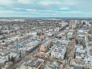 10736 82nd Ave NW, Edmonton, AB - VUE AÉRIENNE  vue de carte - Image1