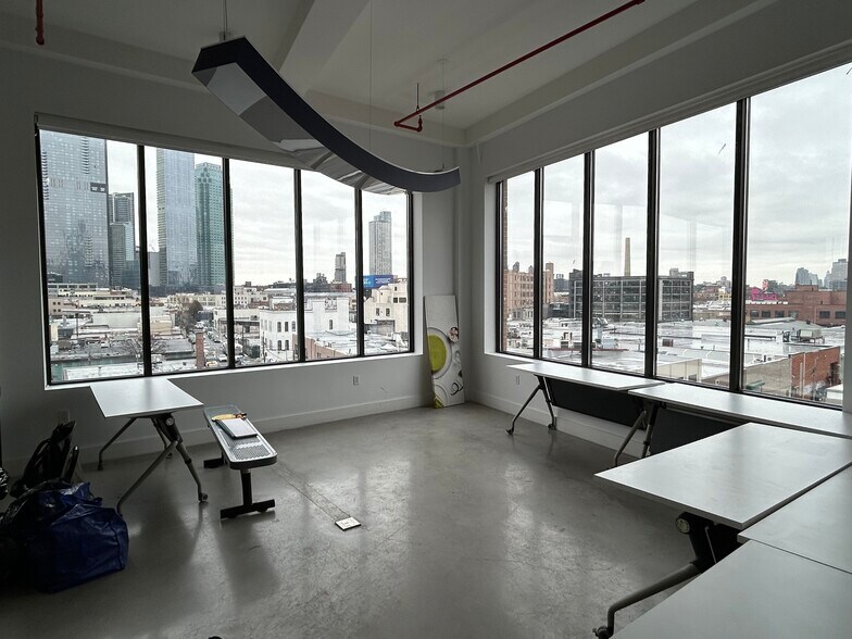 4310 9th St, Long Island City, NY à louer - Photo de l’immeuble – Image 1 sur 7