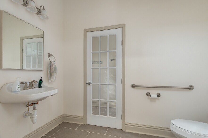 6022 Virginia Ave, Saint Louis, MO à vendre - Photo de l’immeuble – Image 3 sur 9
