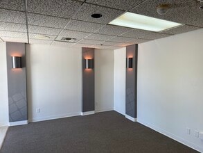 72078 Corporate Way, Thousand Palms, CA à louer Photo intérieure– Image 1 sur 17