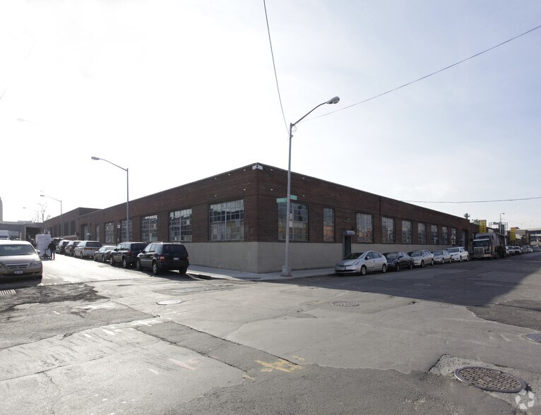133-10 32nd Ave, Flushing, NY à vendre - Photo principale – Image 1 sur 1