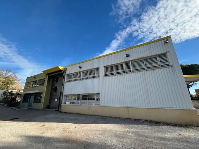 Plus de détails pour Bureau à louer