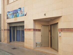 Local commercial dans Sant Carles de la Ràpita, Tarragona à louer Photo de la construction– Image 2 sur 10