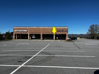 Plus de détails pour 422 Airport Rd, Arden, NC - Local commercial à louer