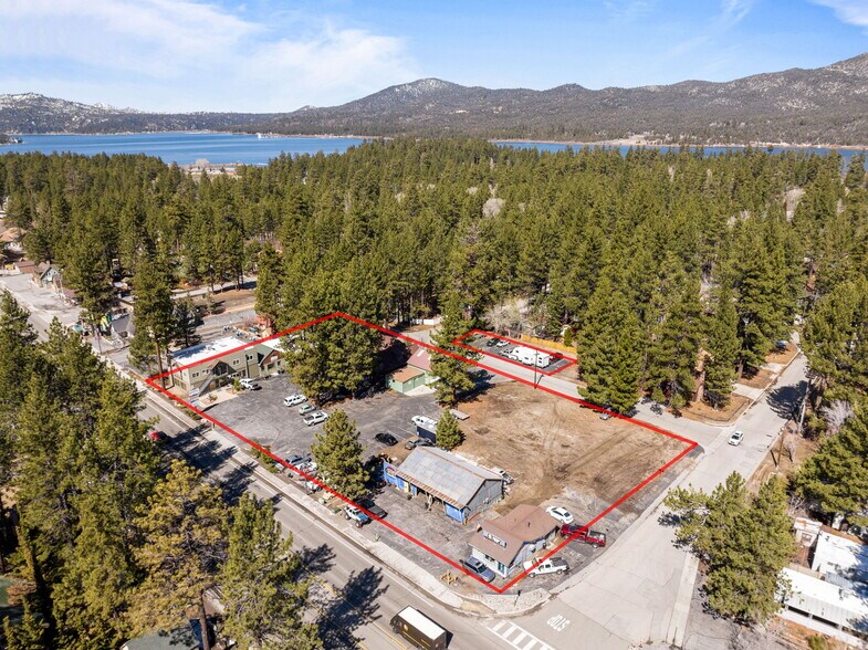 41656 Big Bear Blvd, Big Bear Lake, CA à vendre - Photo de l’immeuble – Image 3 sur 55