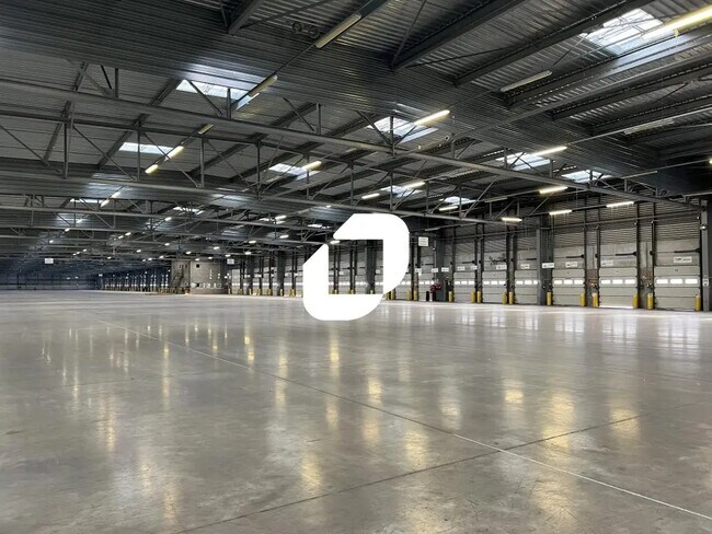 Plus de détails pour Bureau, Industriel/Logistique à louer