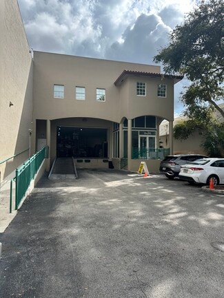 Plus de détails pour 10200 NW 25th St, Doral, FL - Local d’activités à vendre