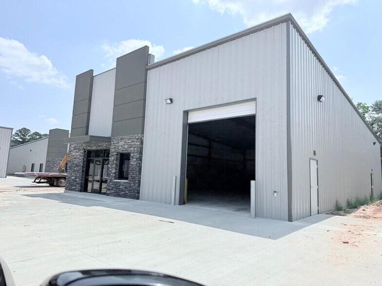 Jarvis Business Park portefeuille de 6 biens à vendre sur LoopNet.fr - Photo de l’immeuble – Image 3 sur 5