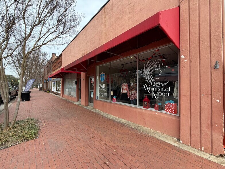 124 N Main St, Warrenton, NC à louer - Photo de l’immeuble – Image 1 sur 7