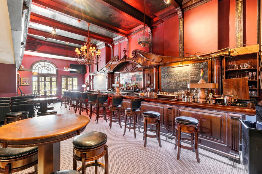 1123 Walnut St, Philadelphia, PA à vendre - Photo de l’immeuble – Image 3 sur 13