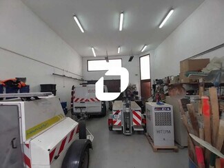 Plus de détails pour Local d'activités à louer