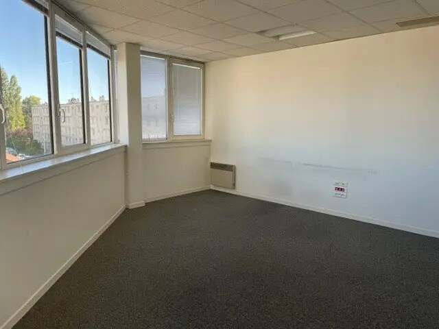 Bureau dans Chalon-sur-Saône à louer - Photo intérieure – Image 2 sur 4