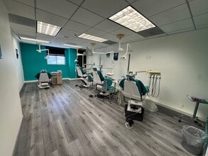 16260 Ventura Blvd, Encino, CA à louer Photo intérieure– Image 2 sur 11