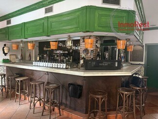 Plus de détails pour Local commercial à louer