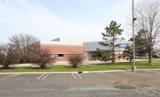 Plus de détails pour 17111 N Laurel Park Dr N, Livonia, MI - Local commercial à vendre