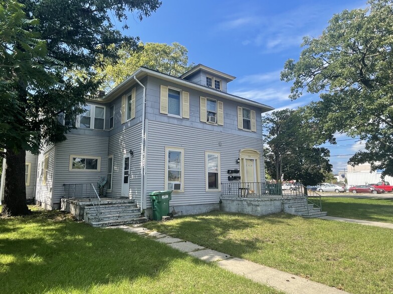 304 S Main St, Mount Pleasant, MI à vendre - Photo de l’immeuble – Image 2 sur 3