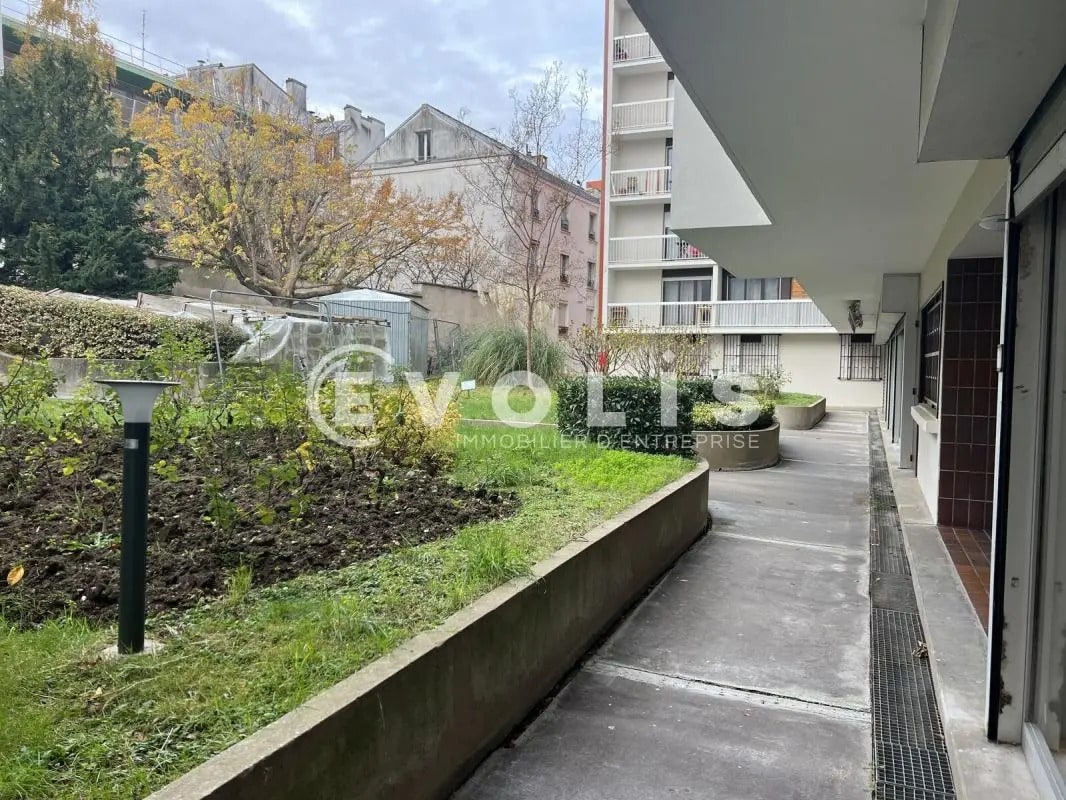 Bureau dans Paris à louer Photo de l’immeuble– Image 1 sur 6