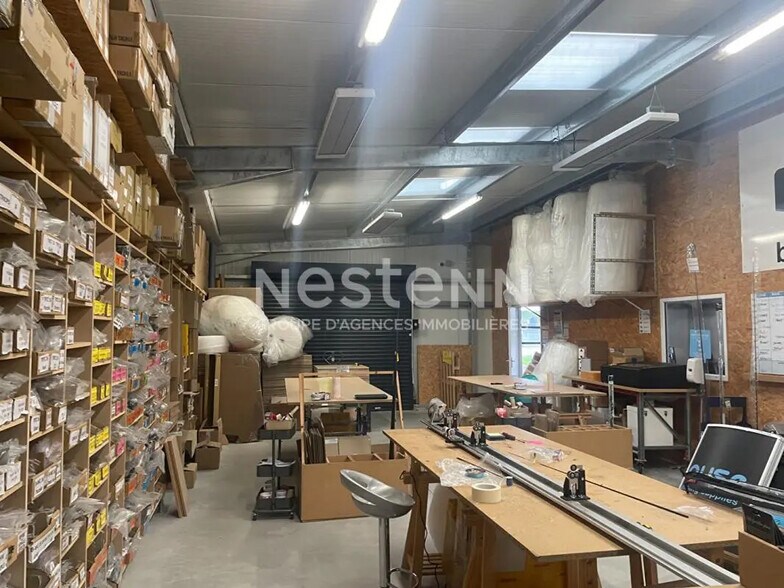 Industriel/Logistique dans Sarzeau à vendre - Photo de l’immeuble – Image 3 sur 7