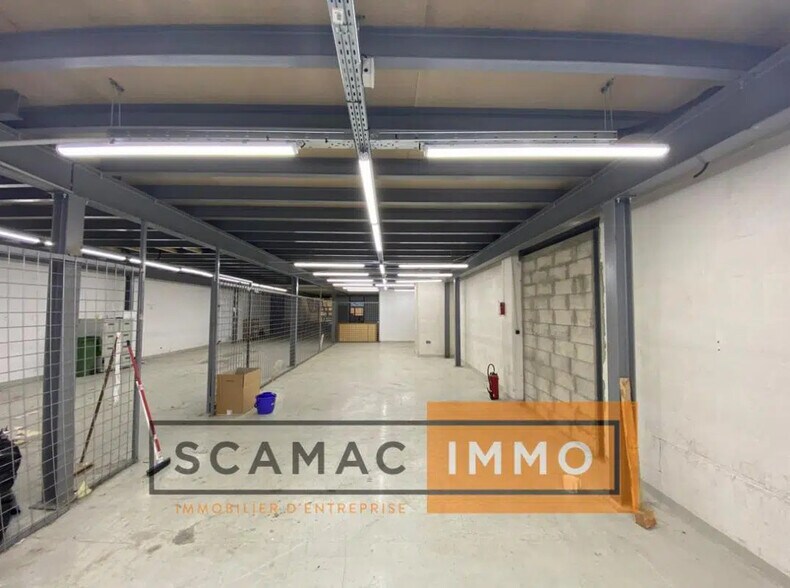 Industriel/Logistique dans Pantin à louer - Photo de l’immeuble – Image 2 sur 8