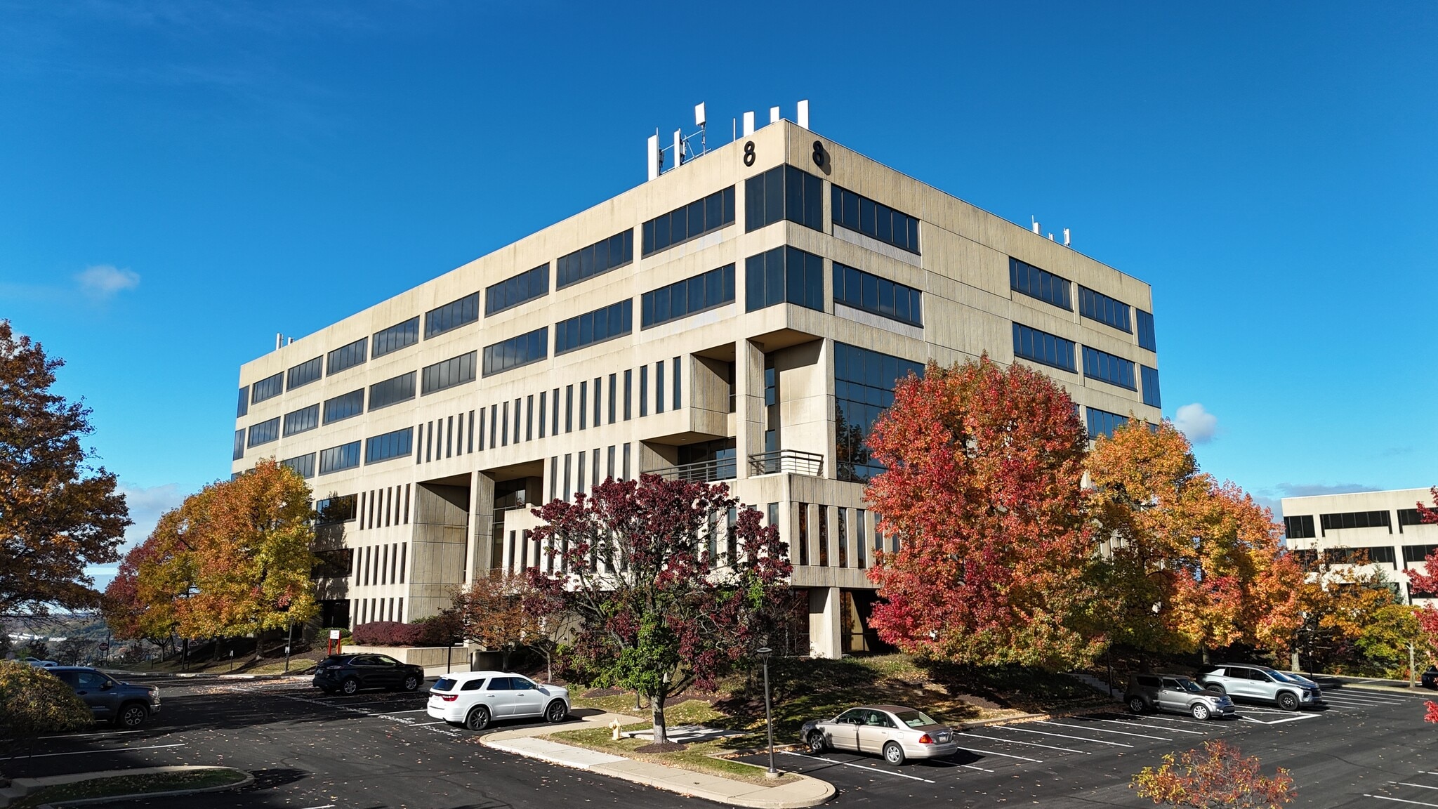 730 Holiday Dr, Pittsburgh, PA à louer Photo intérieure– Image 1 sur 8