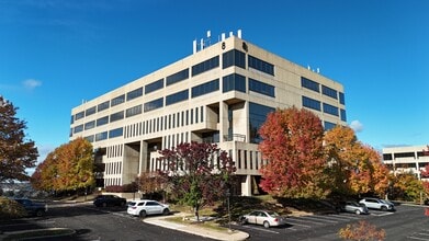 730 Holiday Dr, Pittsburgh, PA à louer Photo intérieure– Image 1 sur 8