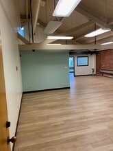 2705 E Burnside St, Portland, OR à louer Photo intérieure– Image 2 sur 5