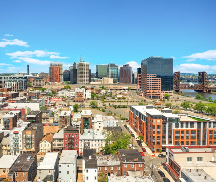 53 Madison St, Newark, NJ à vendre - Photo de l’immeuble – Image 3 sur 7