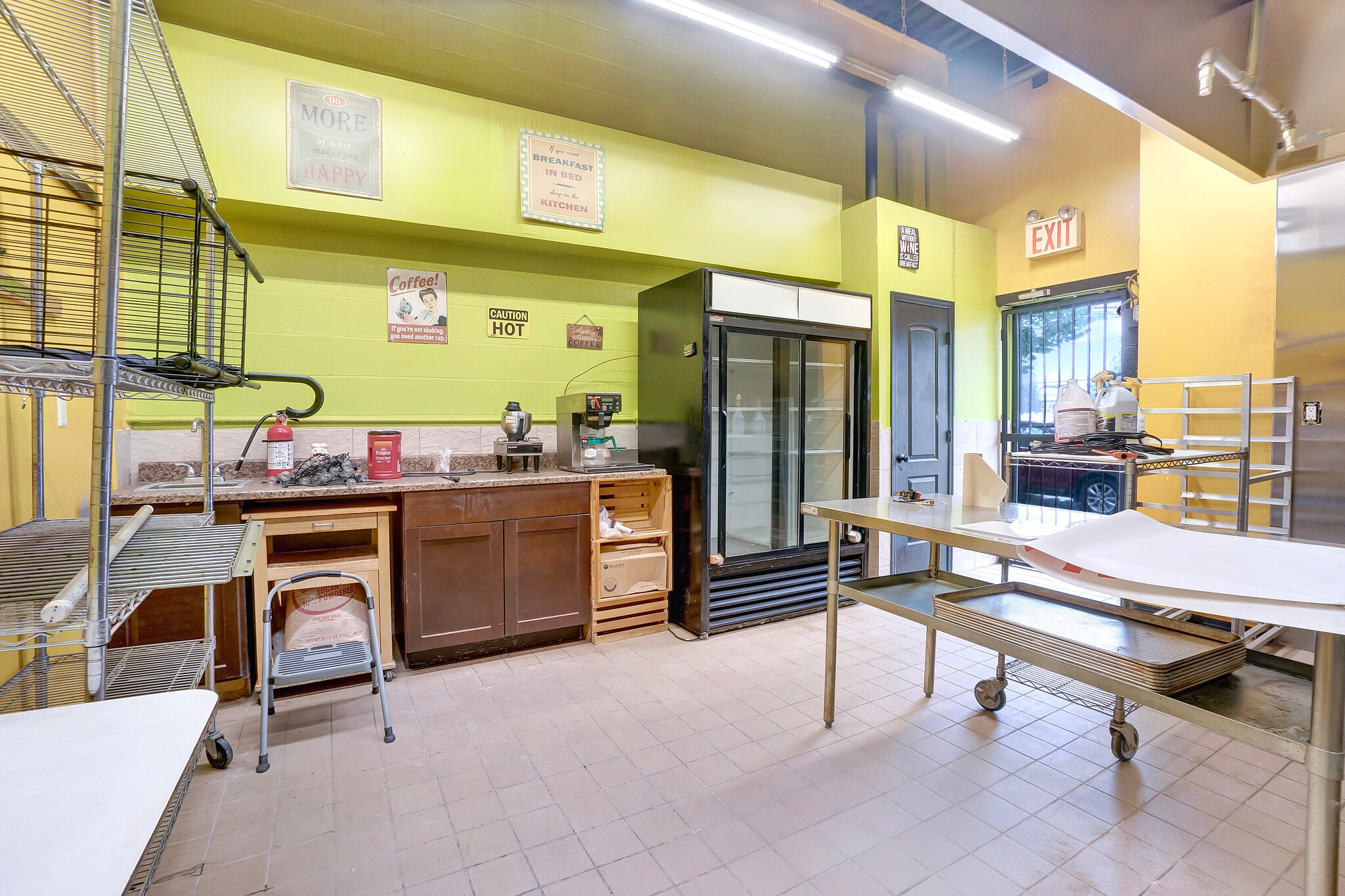 2829 Harway Ave, Brooklyn, NY à louer Photo intérieure– Image 1 sur 14
