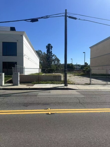 3114 E Garvey Ave S, West Covina, CA à vendre - Photo de l’immeuble – Image 1 sur 5