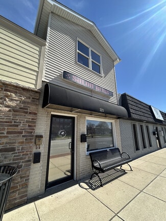 Plus de détails pour 221 Broad St, Griffith, IN - Local commercial à louer