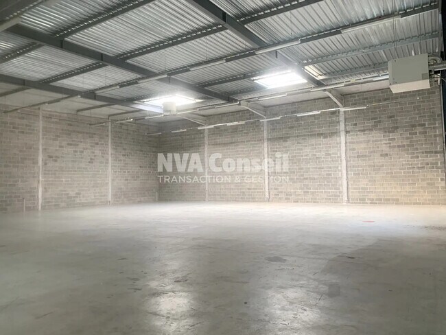 Plus de détails pour 62 Boulevard Henri Navier, Taverny - Local d'activités à louer