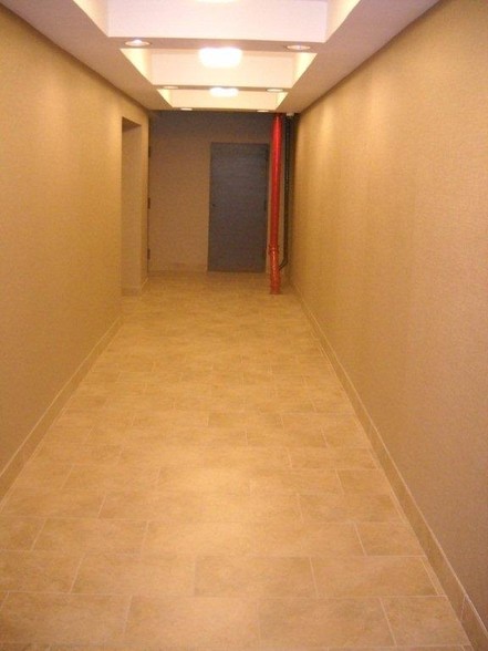 68 E 131st St, New York, NY à louer - Hall d’entrée – Image 3 sur 37