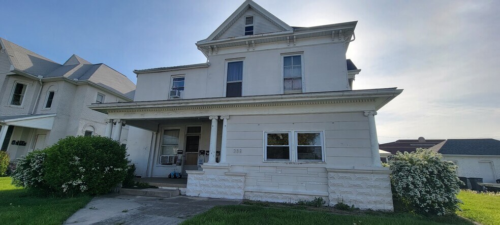 308 NE 5th St, Washington, IN à vendre - Photo principale – Image 1 sur 1