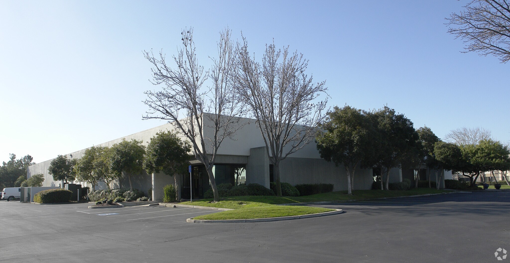 46600-46610 Landing Pky, Fremont, CA à louer Photo de l’immeuble– Image 1 sur 9