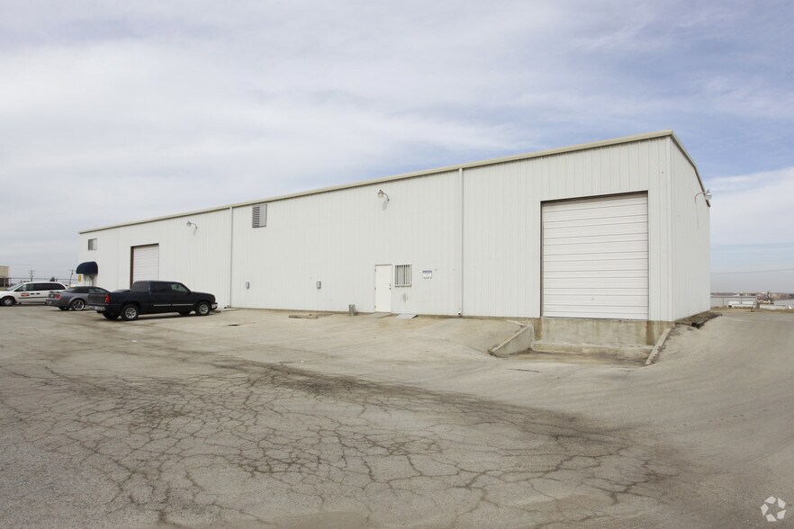 98 Dupree Dr, Buda, TX à louer - Photo de l’immeuble – Image 3 sur 3