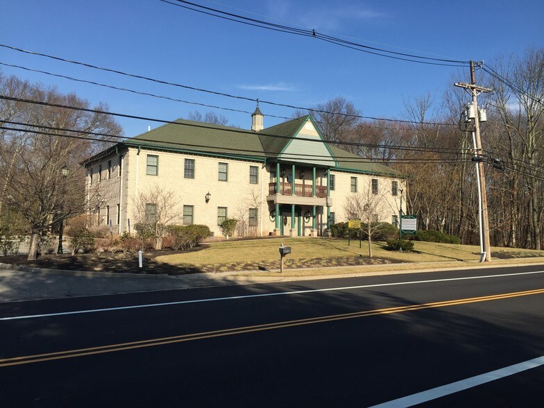 328 Changebridge Rd, Pine Brook, NJ à louer - Photo de l’immeuble – Image 2 sur 5