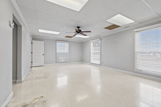 275 Walnut Bend Rd, Cordova, TN à louer Photo intérieure– Image 1 sur 4