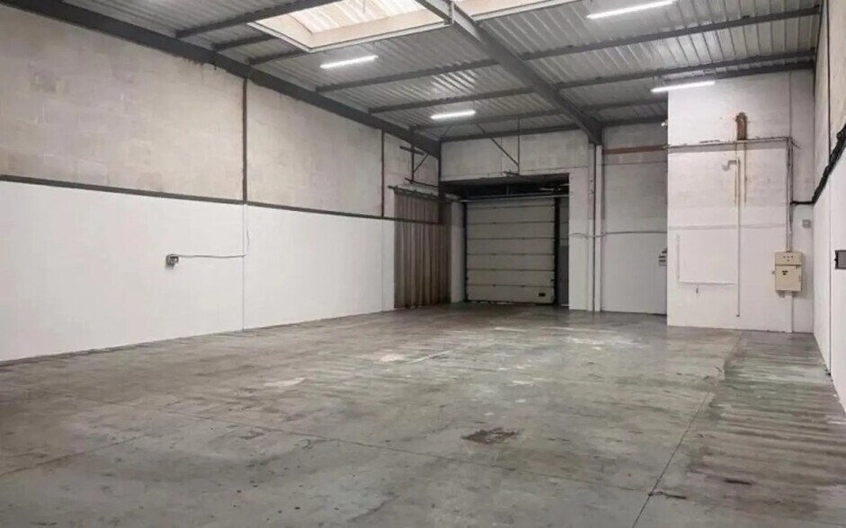 Bureau dans Bondy à louer - Photo intérieure – Image 2 sur 9