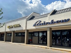 4901 Palm Beach Blvd, Fort Myers, FL à louer Photo intérieure– Image 2 sur 6