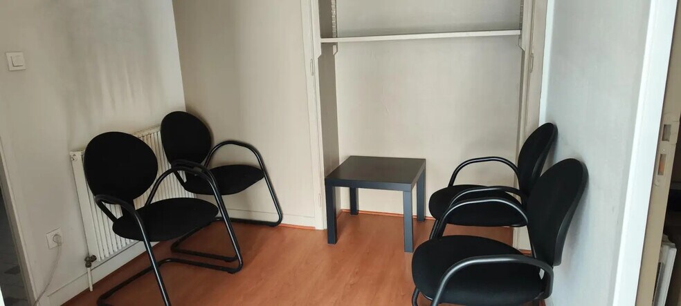 Local commercial dans SAINTE-FOY-L'ARGENTIERE à vendre - Photo intérieure – Image 3 sur 5