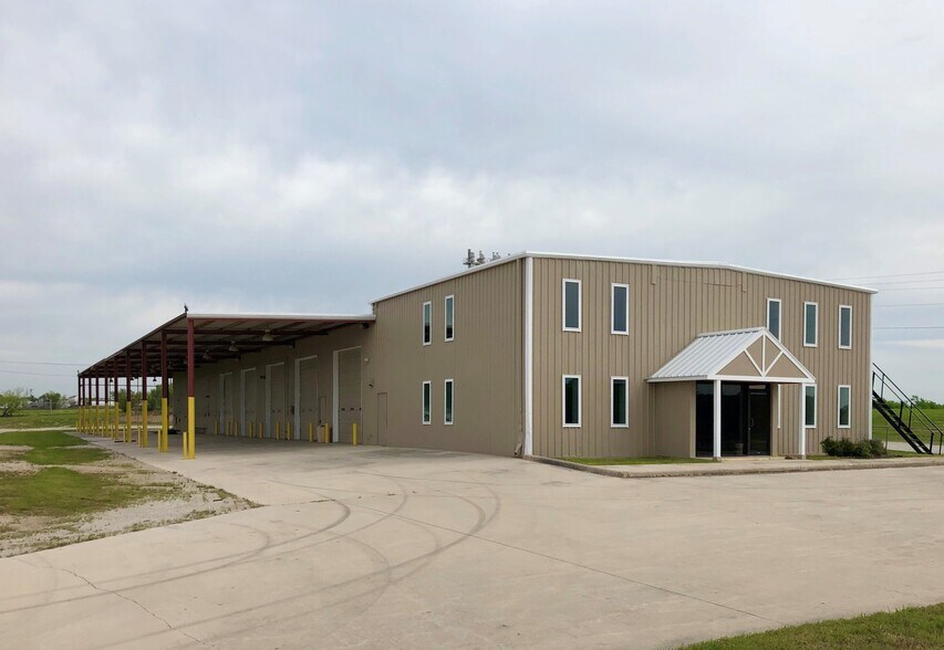 212 Lake Rd, Bridgeport, TX à vendre - Photo de l’immeuble – Image 2 sur 16