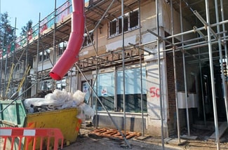 Plus de détails pour 50 Nutfield Rd, Merstham - Local commercial à louer