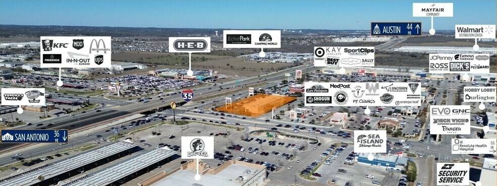 2802 N Interstate 35, New Braunfels, TX à vendre - Photo de l’immeuble – Image 3 sur 4